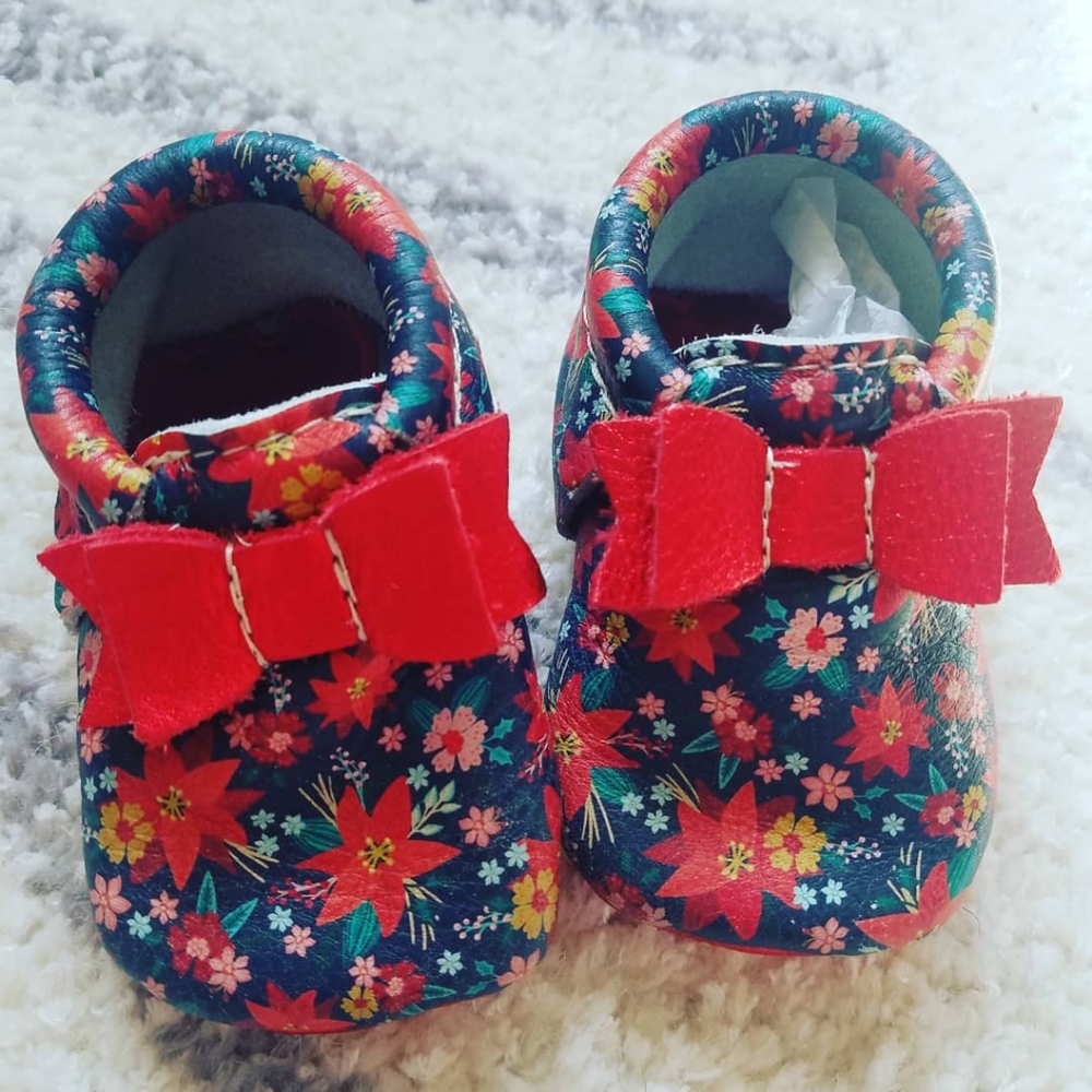Freshly Picked size 2 holiday mocs
